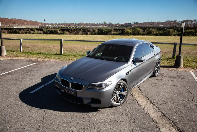 BMW M5 F10 — foto 5
