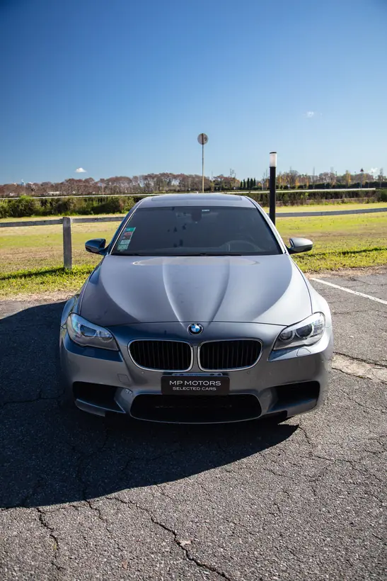 BMW M5 F10 — foto 10