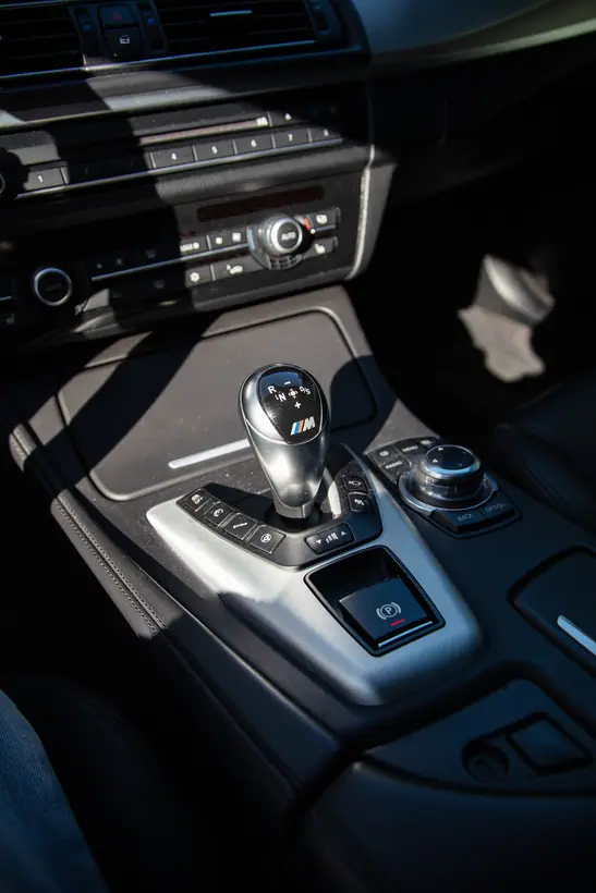 BMW M5 F10 — foto 17